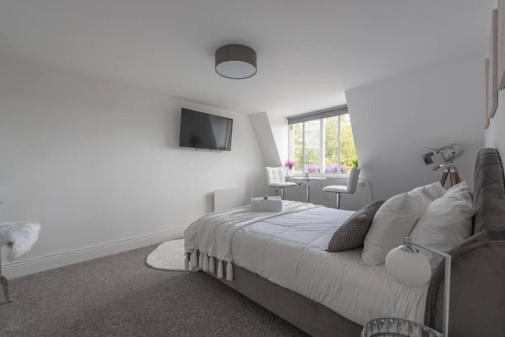 Parade Gardens Boutique Apartments- Central, Grade I Listed, 4K Tvs, Hidden Views Бат Екстер'єр фото