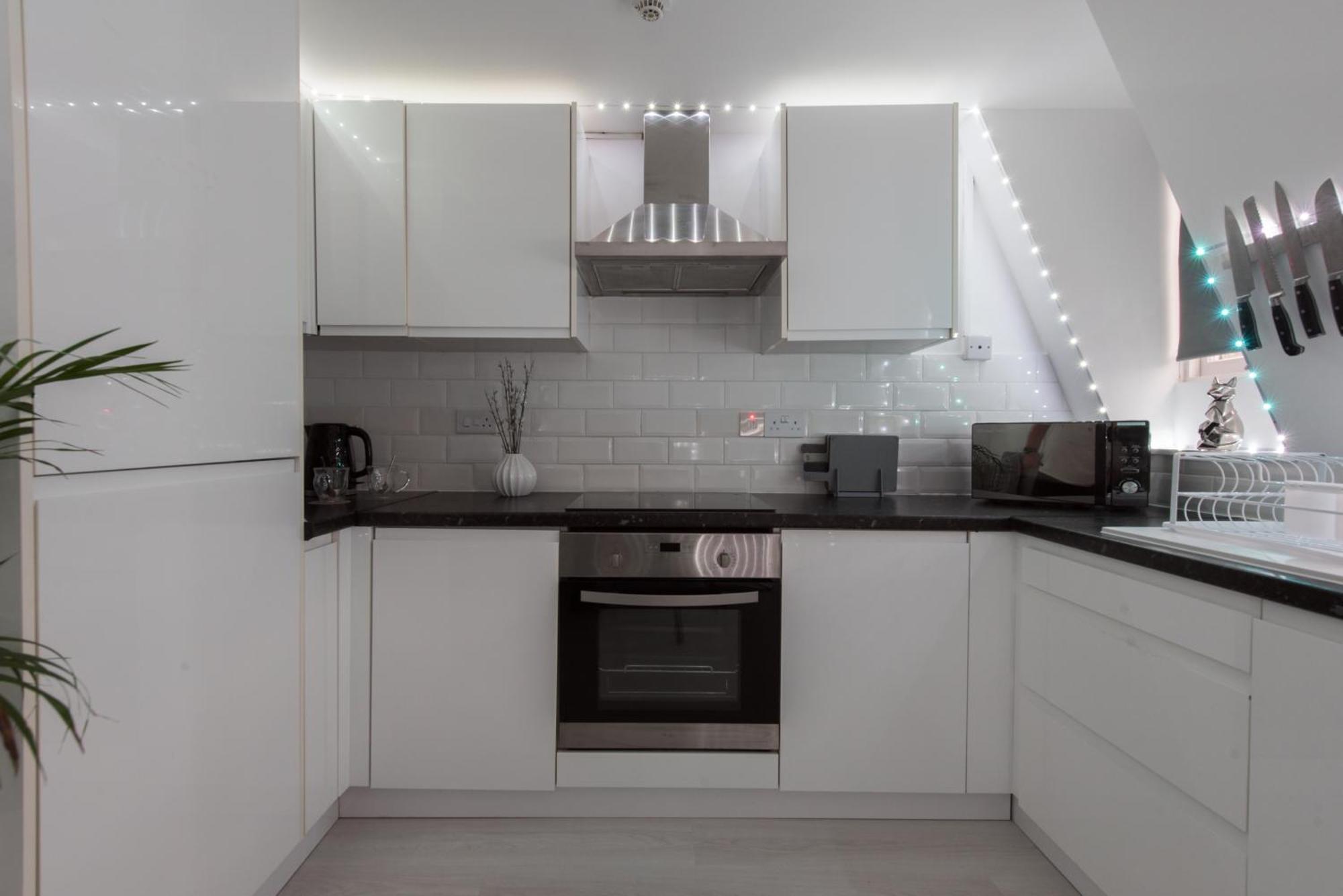 Parade Gardens Boutique Apartments- Central, Grade I Listed, 4K Tvs, Hidden Views Бат Екстер'єр фото